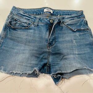 Kensie Frayed Hem Light Blue Denim Shorts
